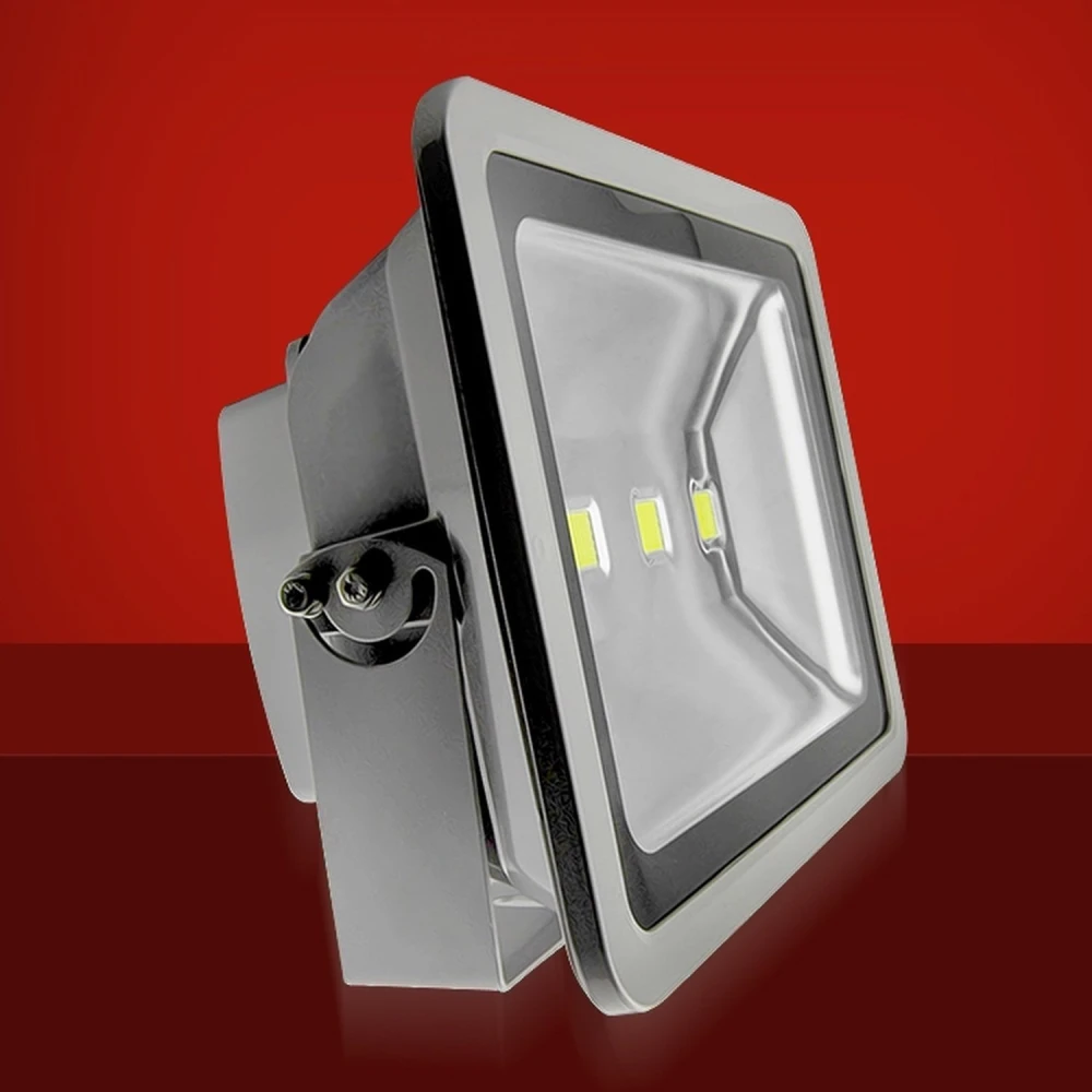 LED prožektorius 150W 3000K šiltai šviesai lauko apšvietimui