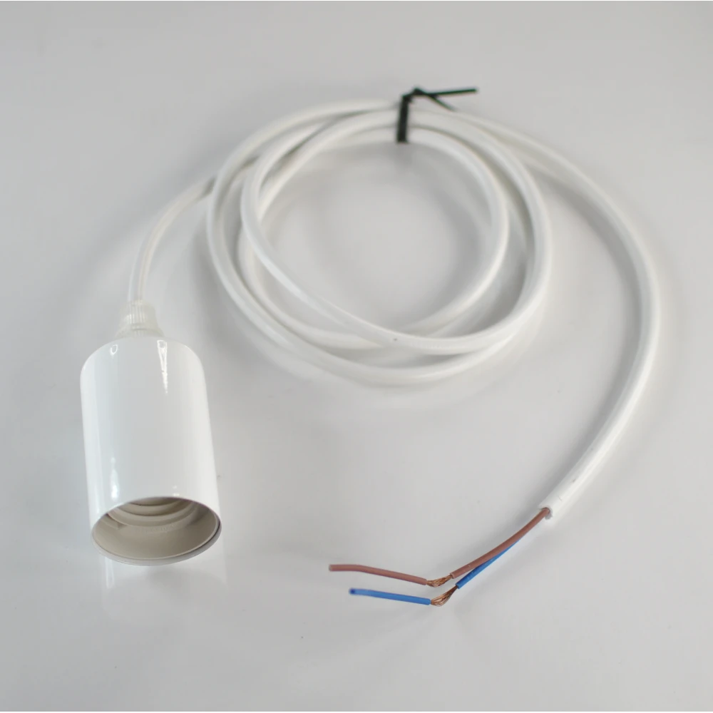 Detalle del porta lámpara industrial vintage Edison E27 con cable incluido